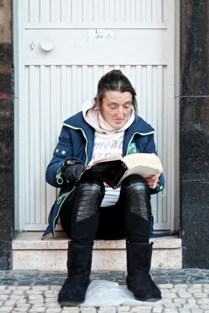 Manuela no seu refúgio - Porto @acordofografico